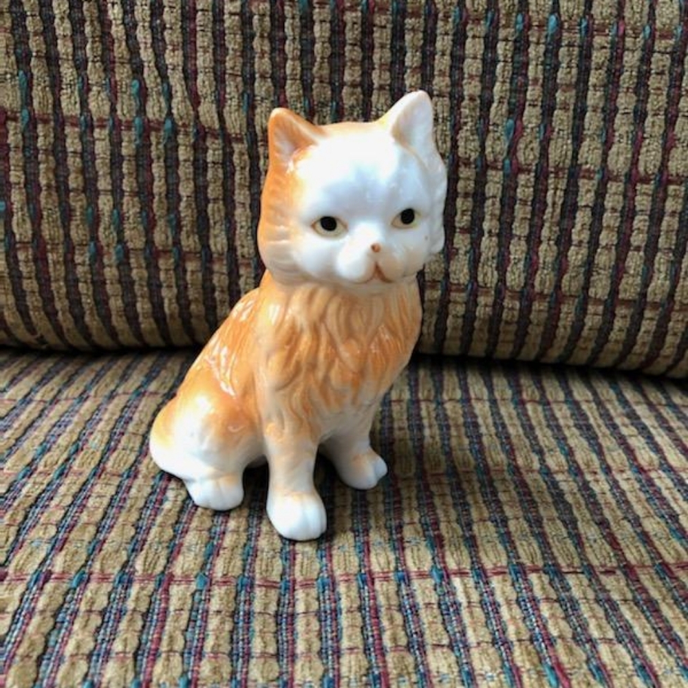 Hand Painted Kitty Cat!